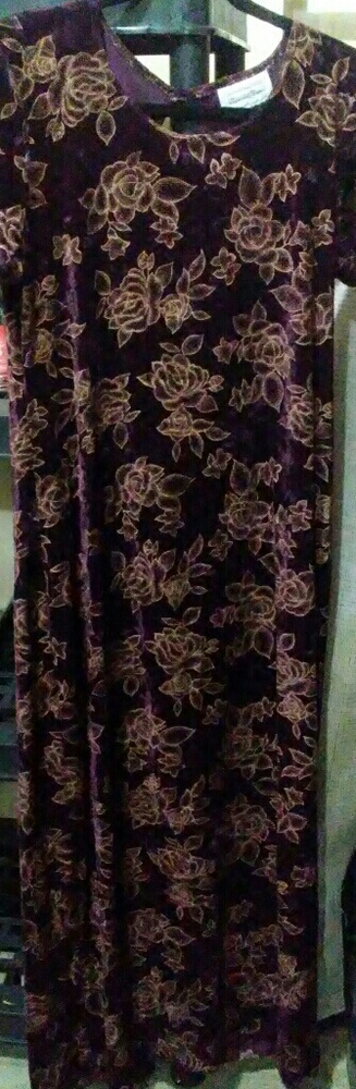 Size Lrg long maxi dress with velvet feel
